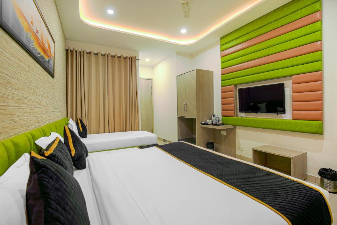 Hotel Golden Stay Amritszár Kültér fotó