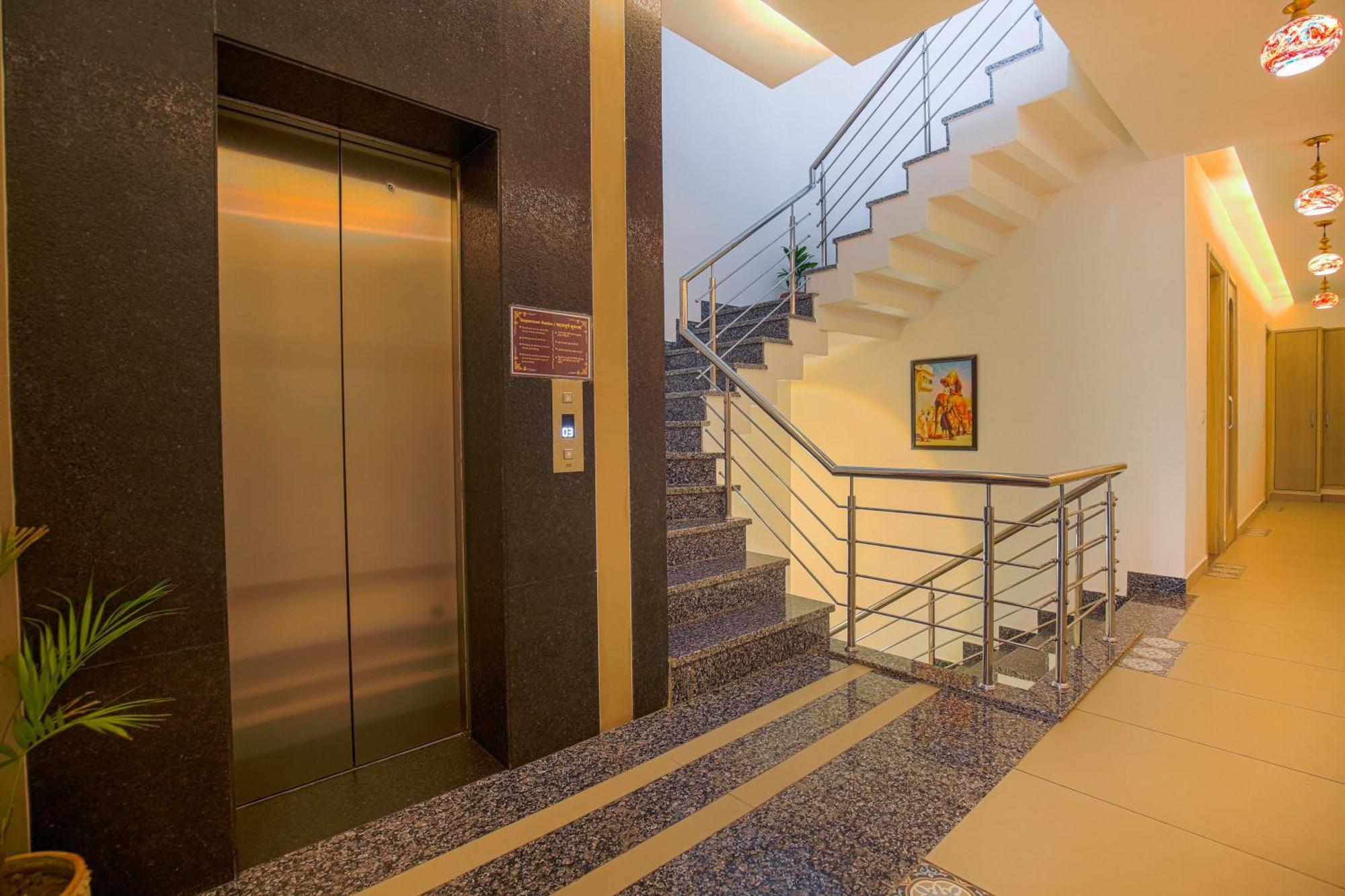 Hotel Golden Stay Amritszár Kültér fotó